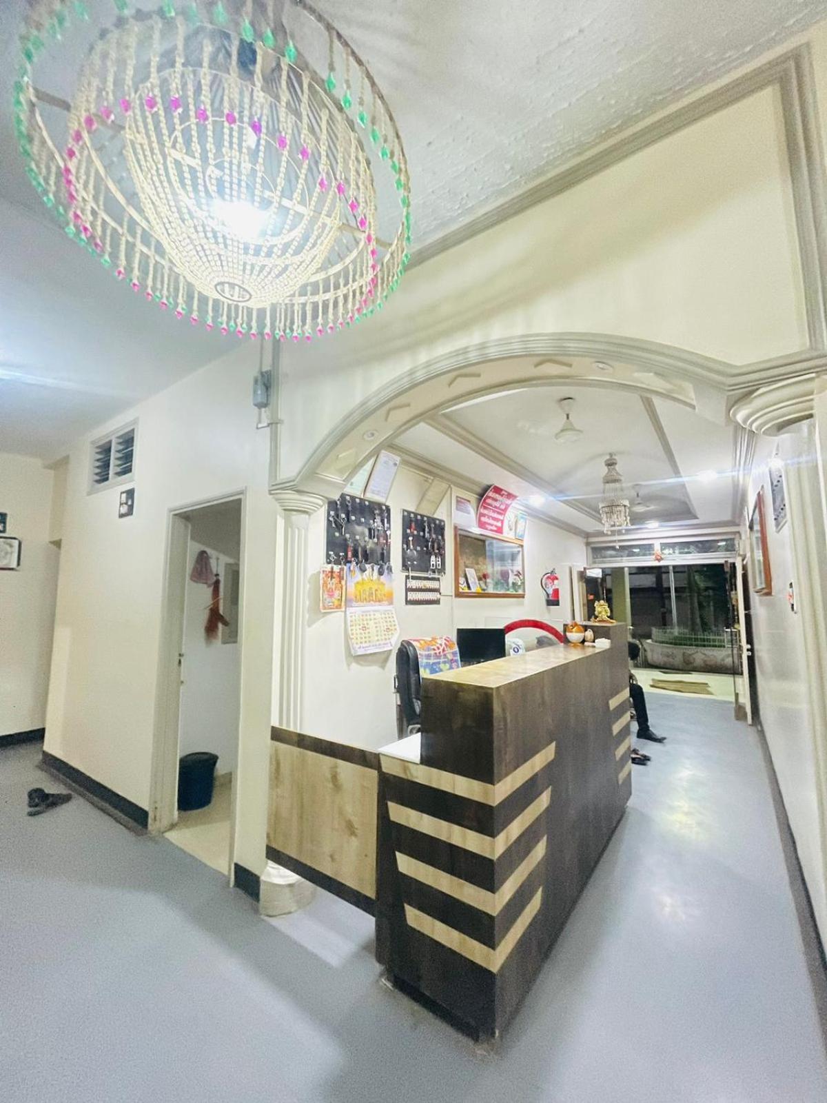 Hotel Rajdhani And Guest House Gujarat - Best Family Hotel In Halol Near Pavagadh And Halol Gidc Luaran gambar